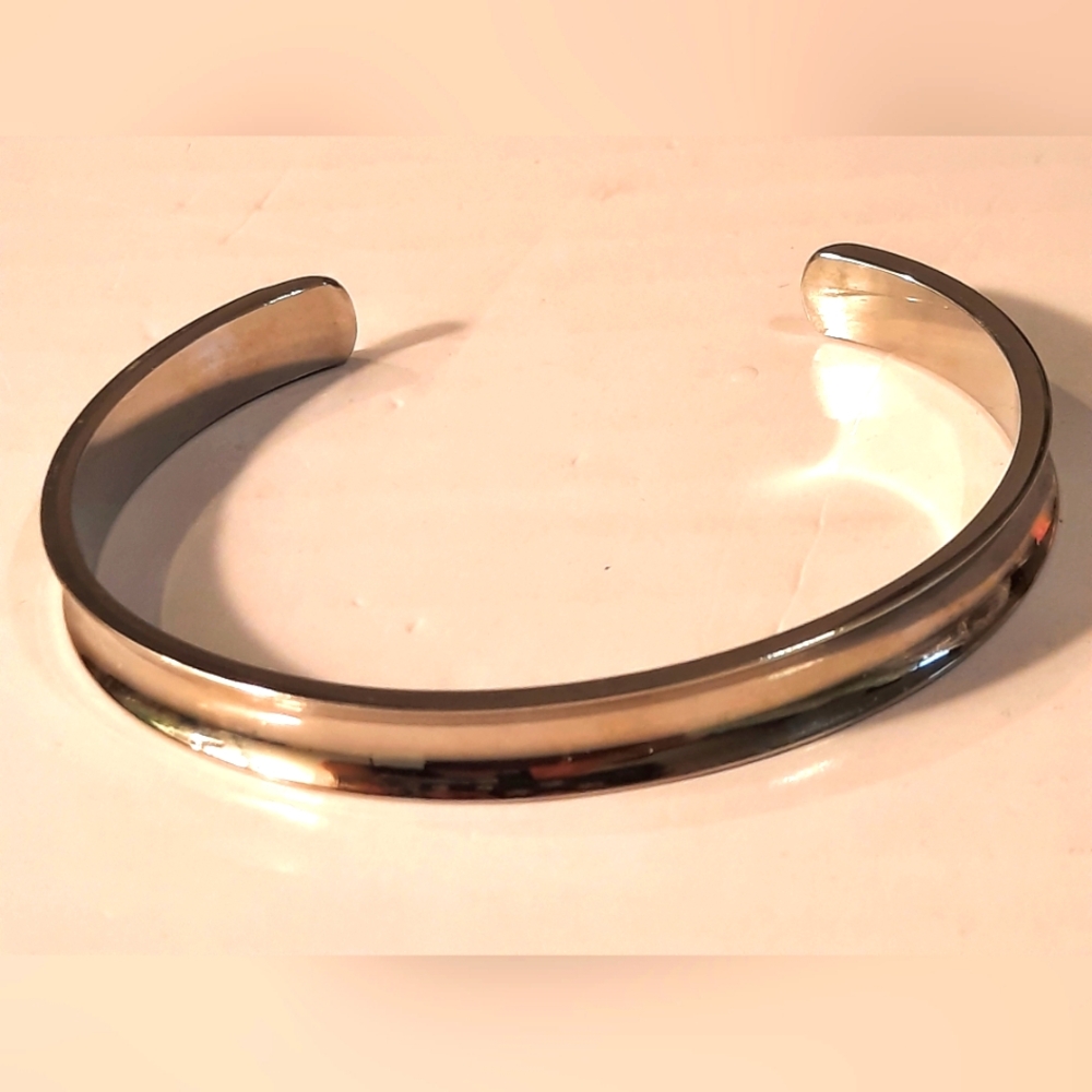 Silver TobeCuff Bracelet Ashley BRIDGED